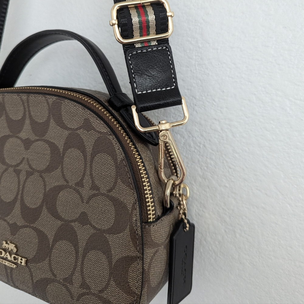 Coach 1591 - Serena Satchel - Lightly Used - Great Condition, Classic, Academia - Picture 5 of 16